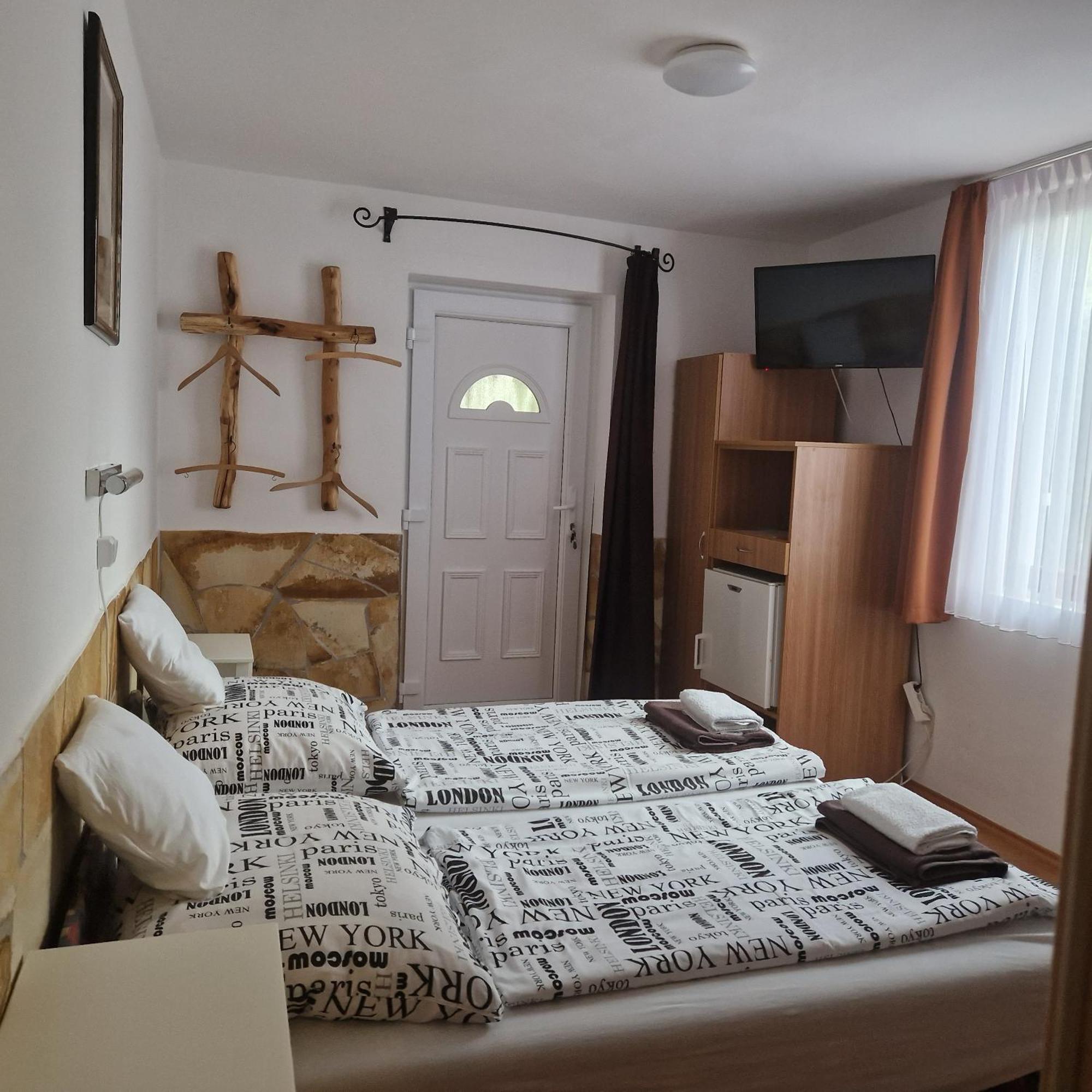 Andrea Villa Keszthely Zimmer foto